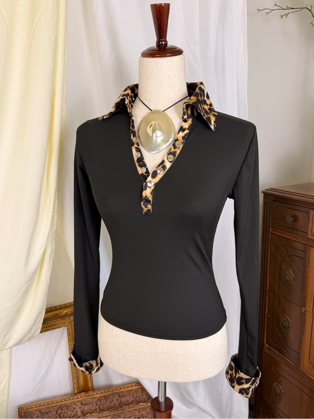Black Long-Sleeve Top with Leopard Trim Collar - Mobwife Coquette Chic Goth